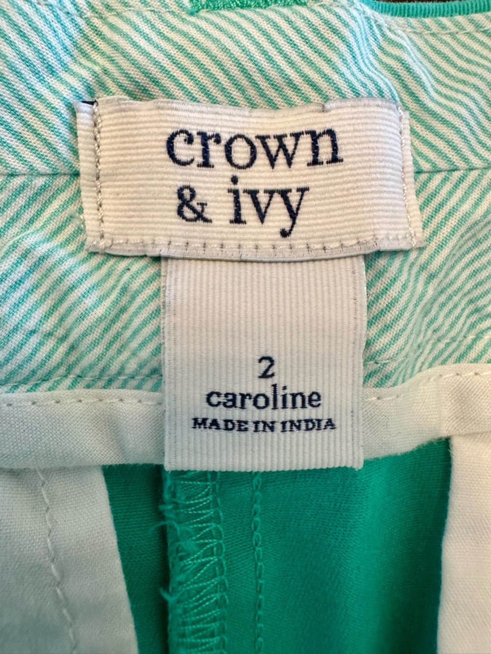Crown & Ivy Caroline Bright Turquoise Cotton Chino Shorts Size 2 - Picture 3 of 5